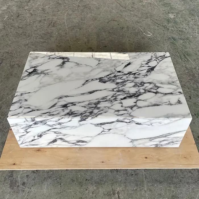 Petite table basse ronde avec tiroirs