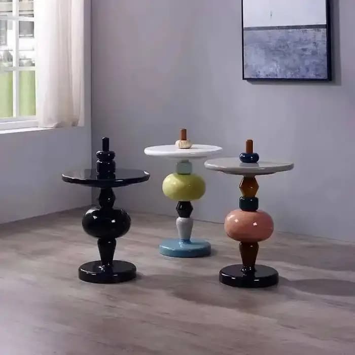 Table d'appoint créative, petite table ronde de couleur simple pour tomates sur bâtons modernes