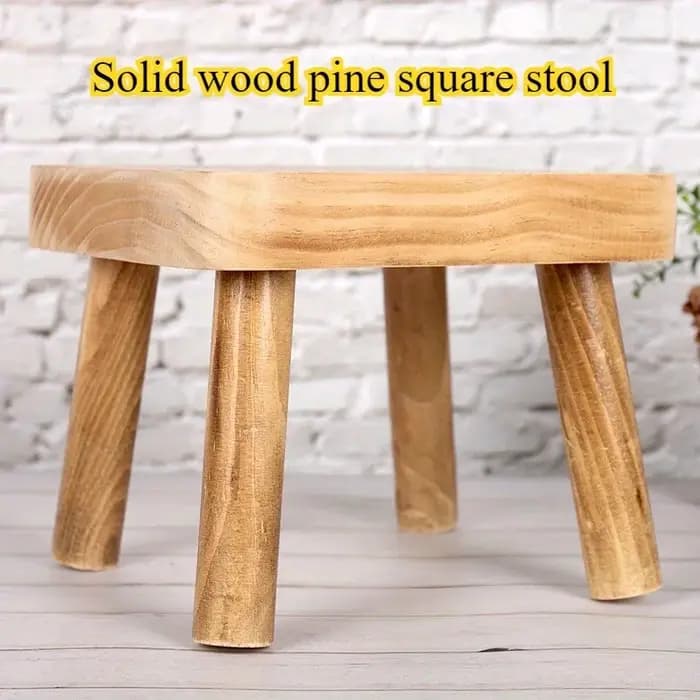 Tabouret en bois massif de pin