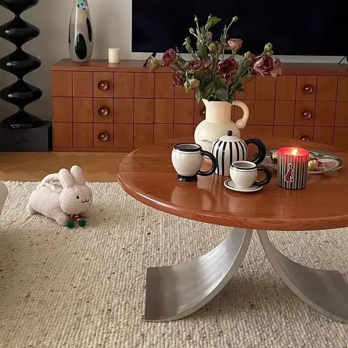 Table basse ronde classique en bois massif