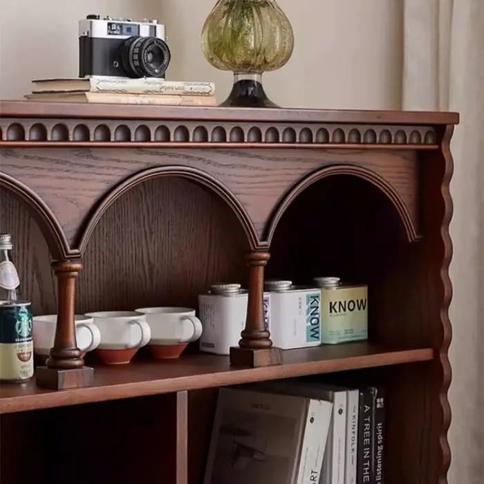 Armoires sur pied françaises vintage en bois