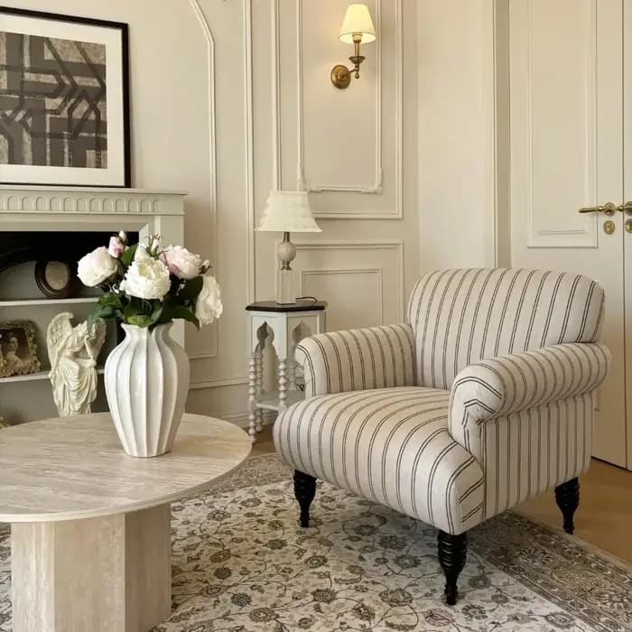 Fauteuil lounge d'inspiration vintage avec support lombaire