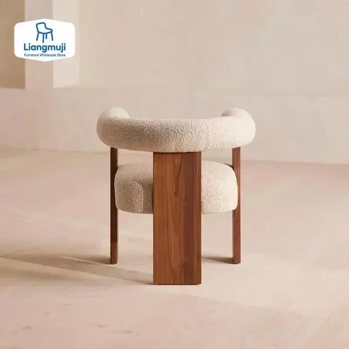 Chaise de salle à manger légère et luxueuse en bois massif, Restaurant d'hôtel rétro en peau d'agnea
