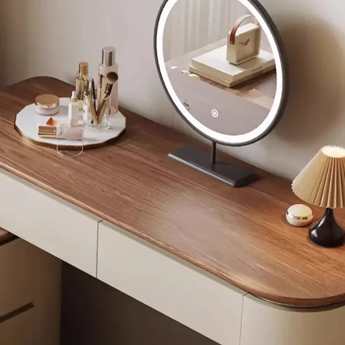 Table de maquillage de style italien