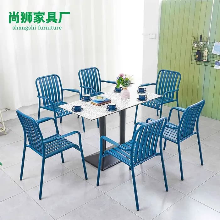 Table et chaises nordiques en marbre naturel