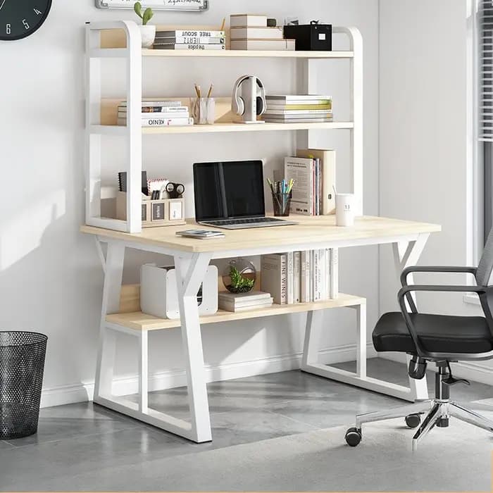 Bureau d'ordinateur stable avec étagère intégrée