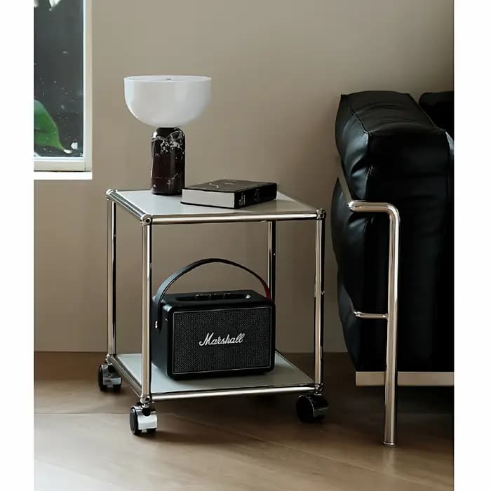 Table basse modulaire médiévale pour petit appartement
