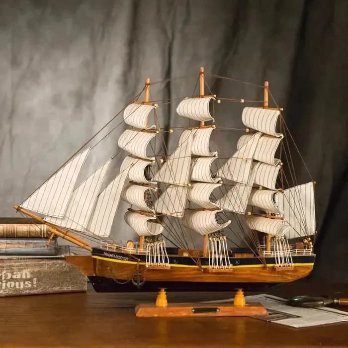 Voilier en bois ornements artisanaux meuble TV