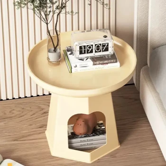 Table basse ronde moderne pour petit appartement