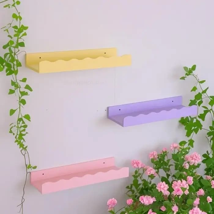 Étagère murale en bois pour salon