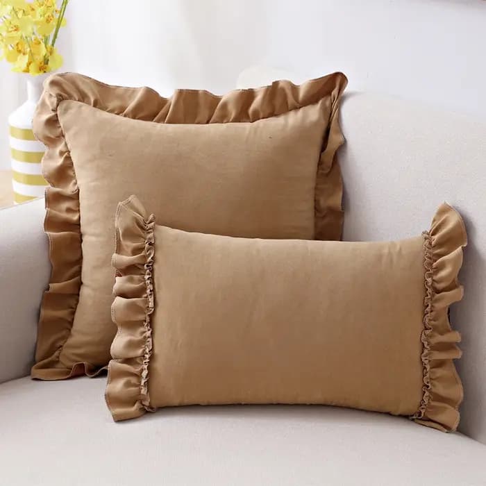 Juste de coussin en faux daim doux à volants