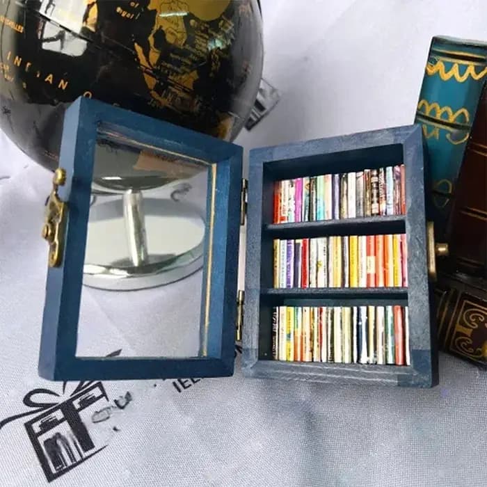 Mini bibliothèque avec 20 pièces