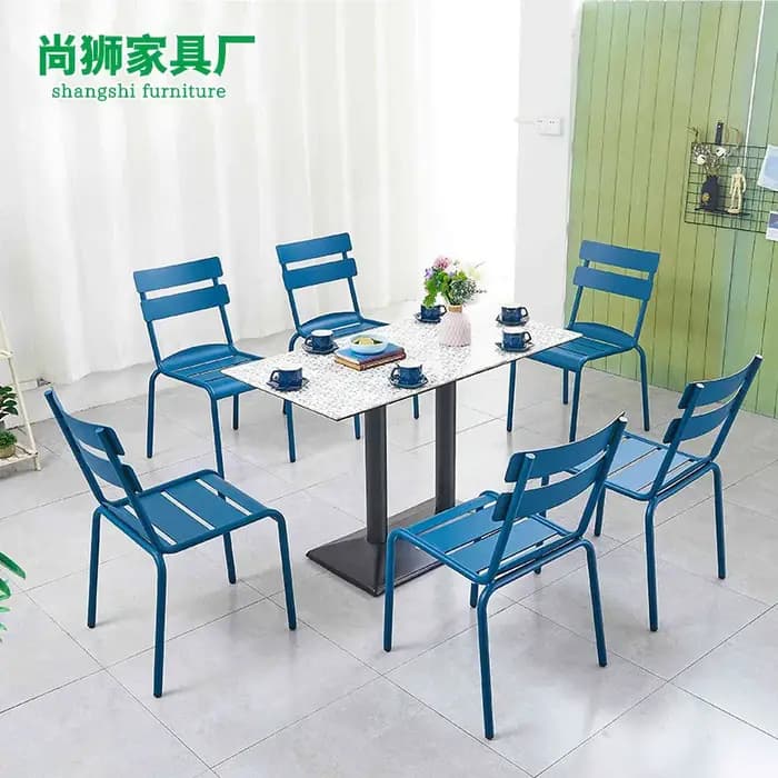 Table et chaises nordiques en marbre naturel