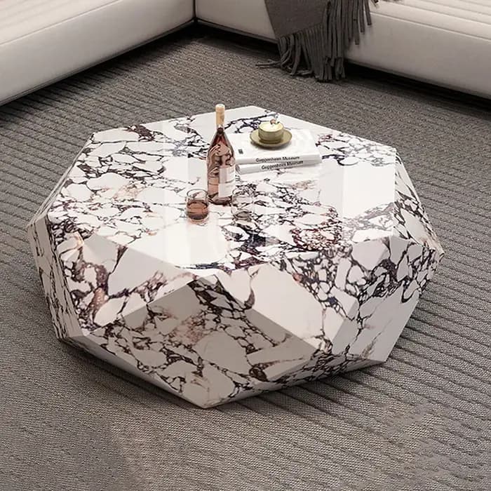 Table basse minimaliste pour gagner de la place