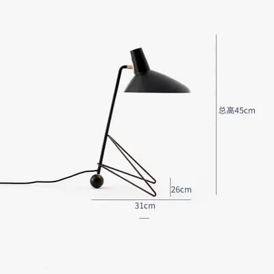 Lampadaire LED vintage noir sur pied avec trépied, décor d'angle nordique pour salon, chevet et cham