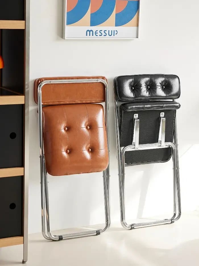 Chaise pliante nordique en cuir huilé et métal