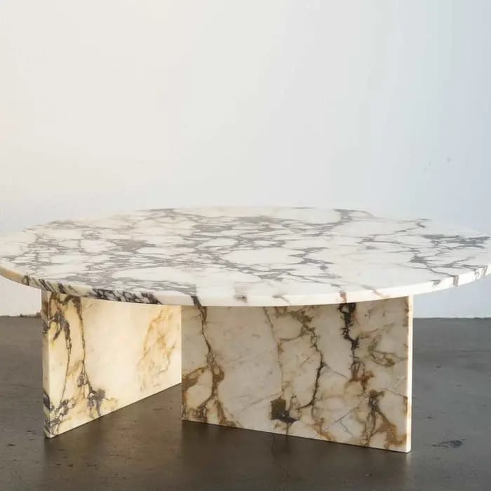 Table ronde de salon moderne Calacatta, Table ronde d'appoint violette, plinthe en marbre Viola de l