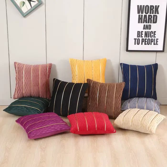 Housse de coussin en velours hollandais à rayures dorées