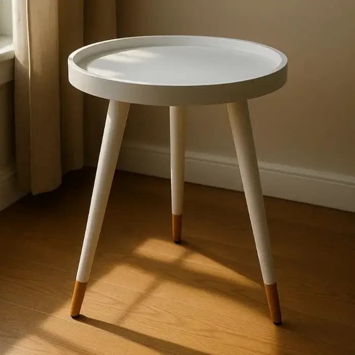 Table d'appoint ronde nordique minimaliste avec pieds dorés