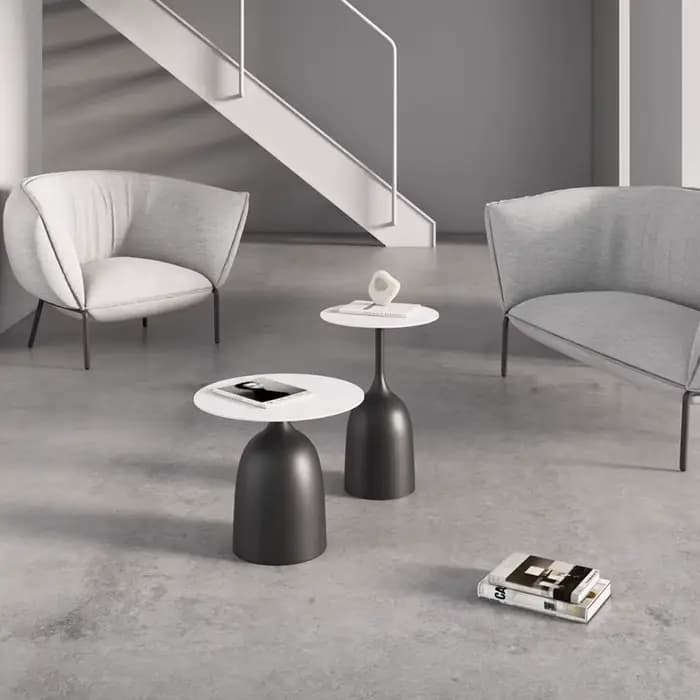 Table d'appoint ronde, design minimaliste