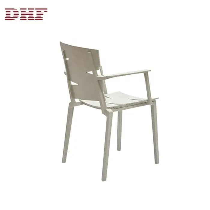Accoudoir enchêlé confortable PP fauteuil moderne pour restaurants