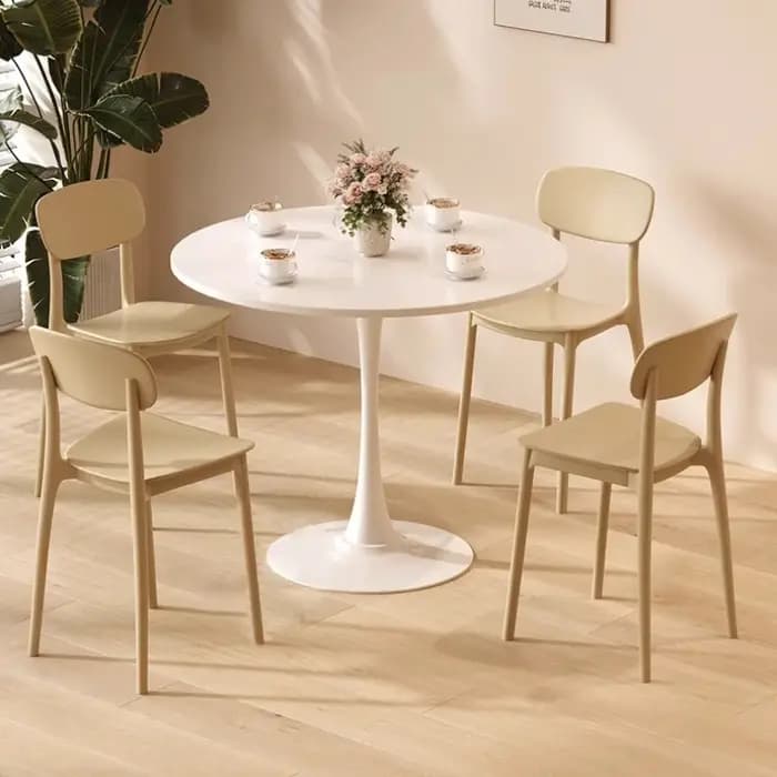 Table basse ronde blanche minimaliste pour le salon