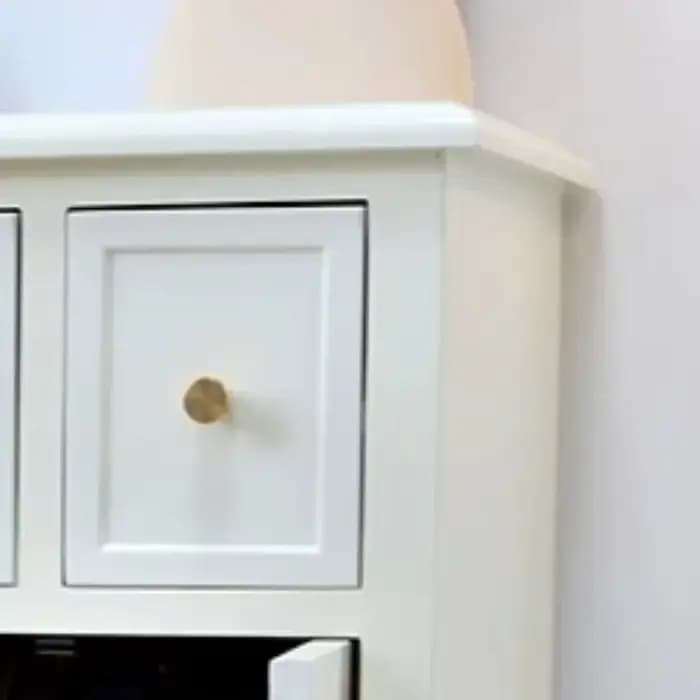 Armoire de salon artisanale au sol