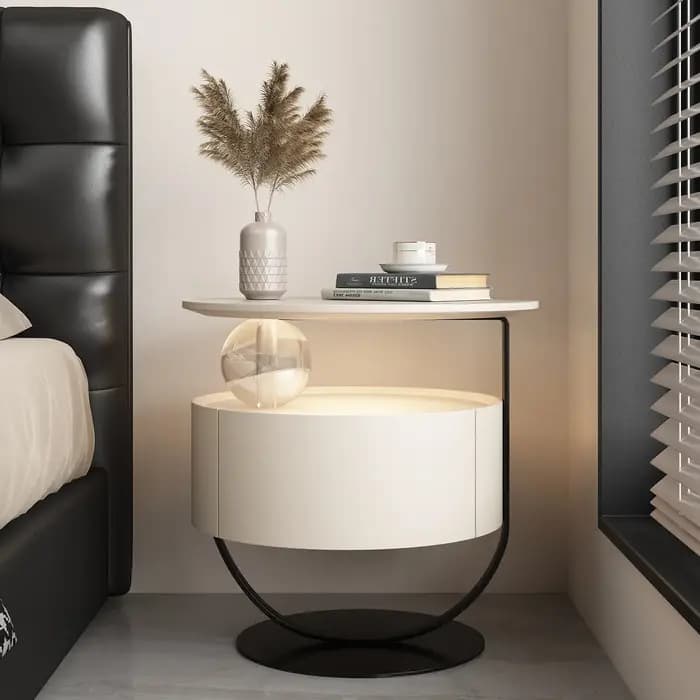 Table de Chevet Moderne au Design Unique et Raffiné