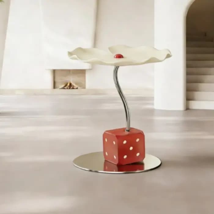 Table d'appoint en forme de C