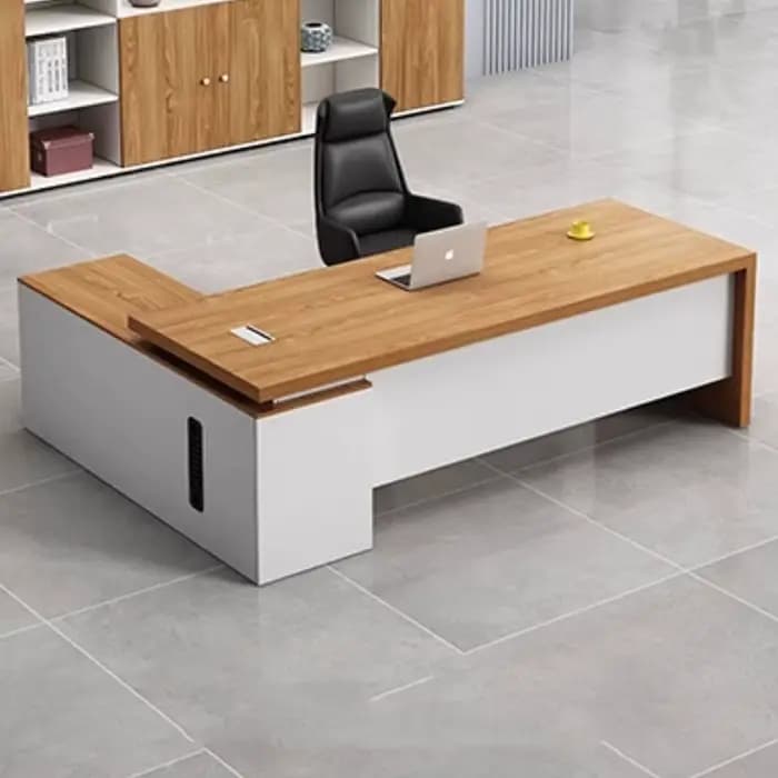 Bureau d'ordinateur moderne et créatif de style chinois