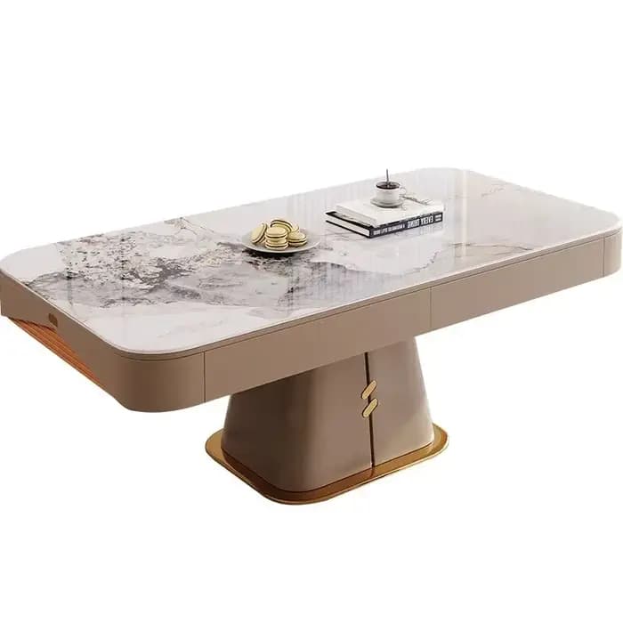 Table basse à cadre clair