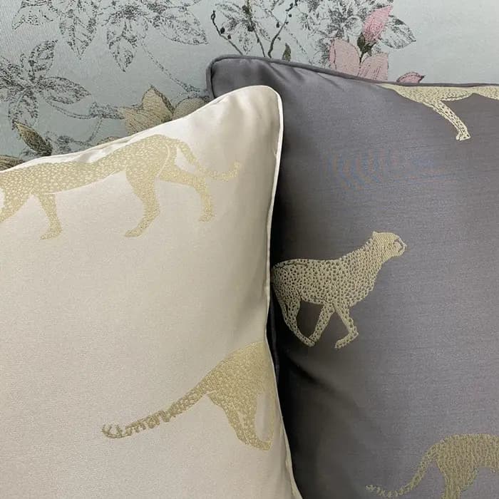 Juste de coussin à motif de léopard pour canapé et chaise