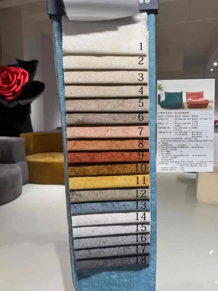 Canapé de relaxation sans accoudoirs, design moderne et confortable, pour salon familial ou biblioth