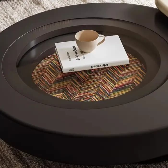 Table basse en bois massif avec rangement