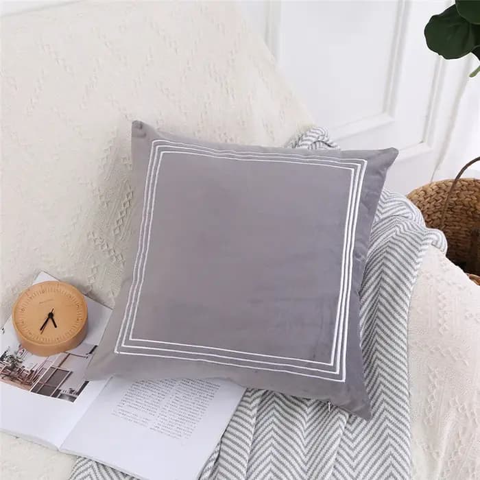 Housse de coussin décorative en velours solide