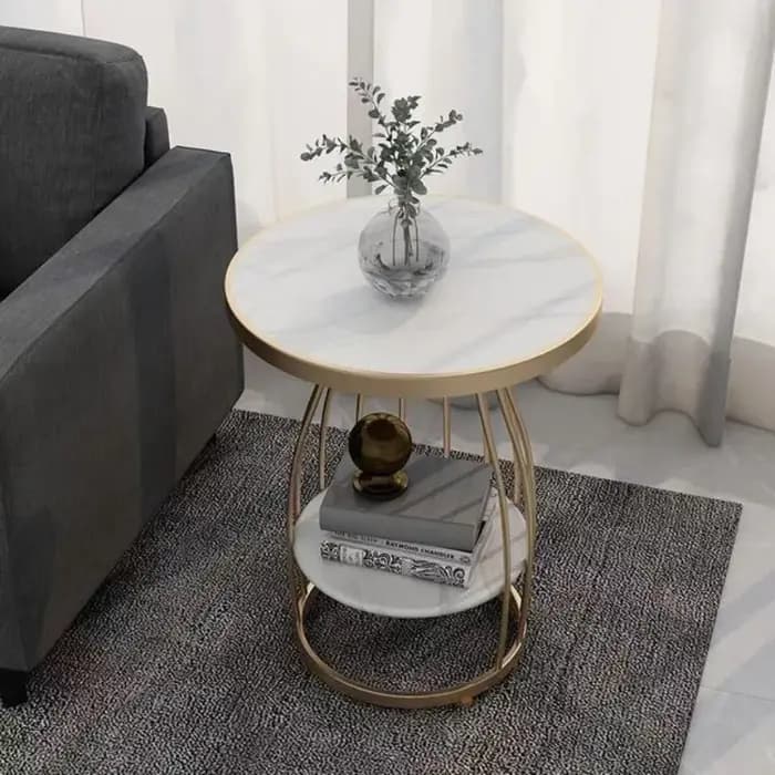 Bord quelques petites tables basses salon canapé coin quelques simples balcon mobiles petite table r