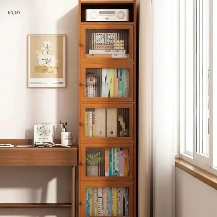 Bibliothèque étroite en bois massif