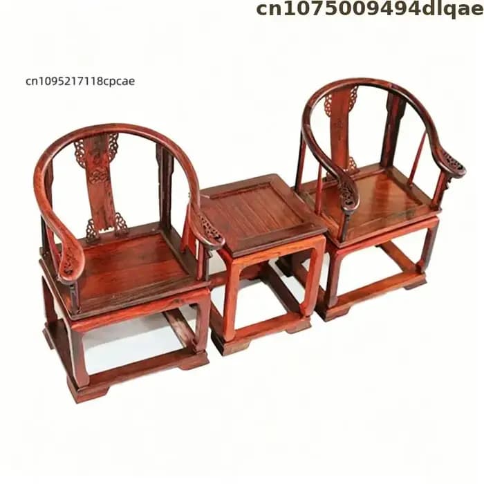 Miniature de fauteuil et table en bois de séquoia de style antique