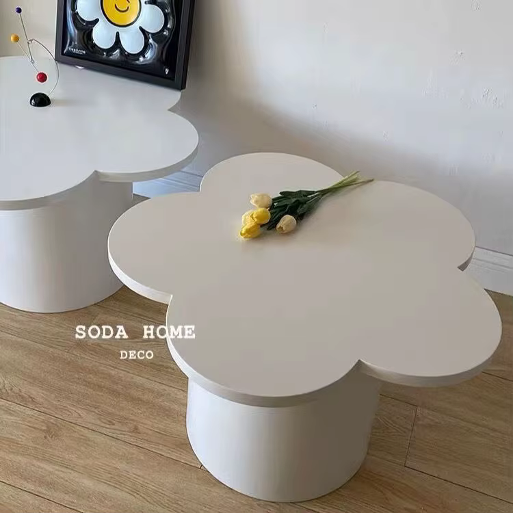 Table basse en bois bleu Klein, mignonne et esthétique, idéale pour le salon, à côté du canapé et po