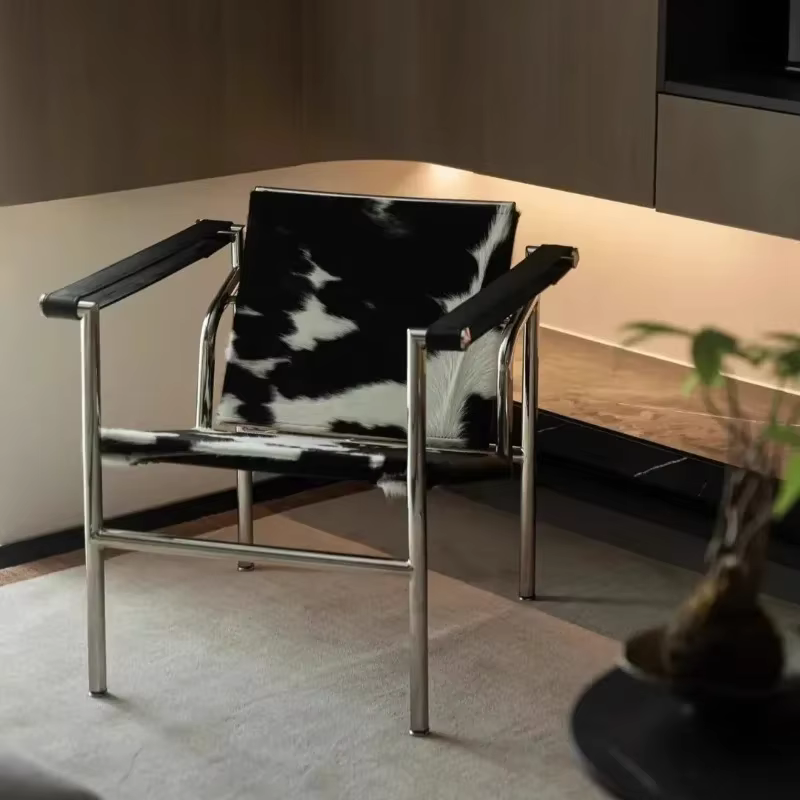 Fauteuil simple de style italien Le Corbusier, fauteuil design vintage, fauteuil de loisirs en acier