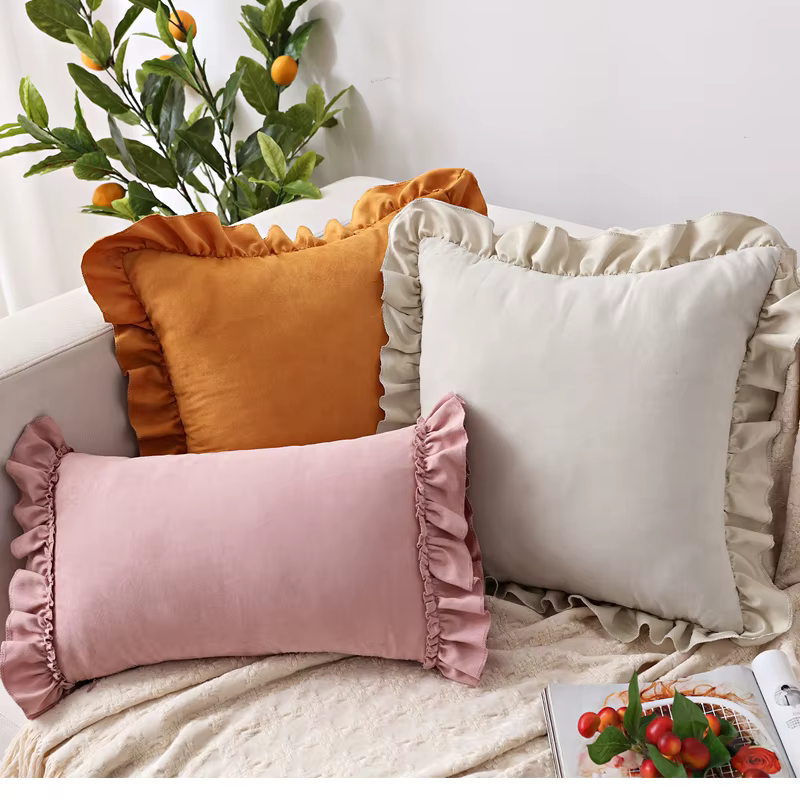 Juste de coussin en faux daim doux à volants