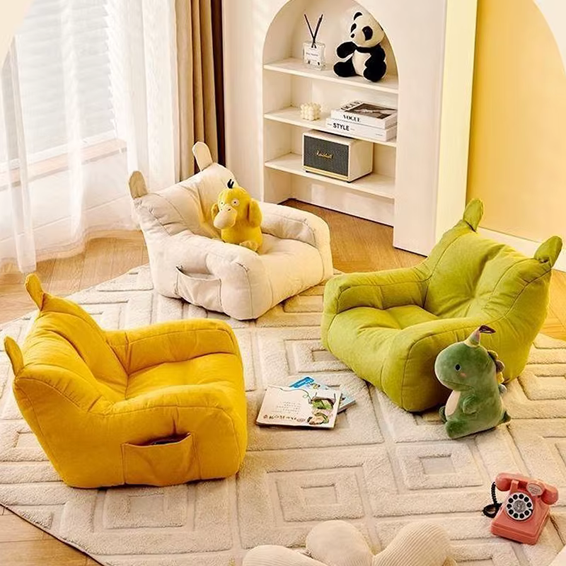 Petit canapé doux et confortable