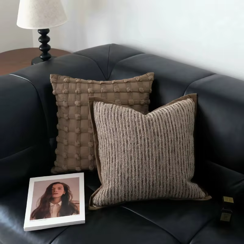 Juste de coussin carrée Maillard au design moderne à rayures
