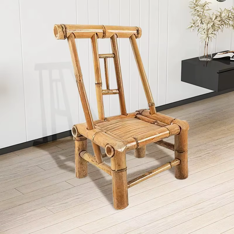 Chaise en bambou artisanale avec dossier