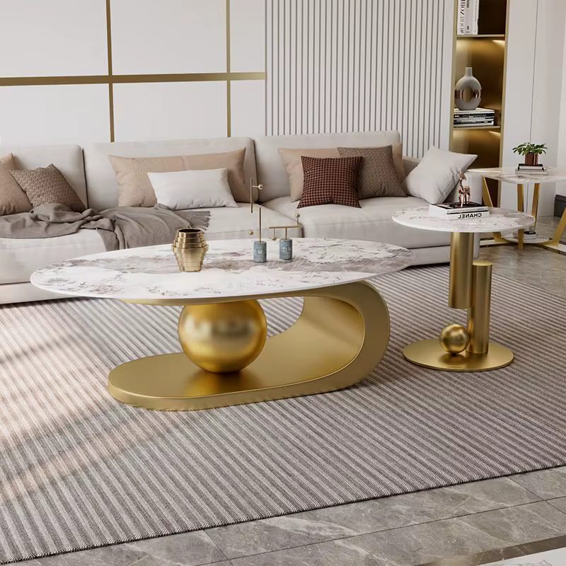 Table basse en marbre de luxe avec base en métal doré