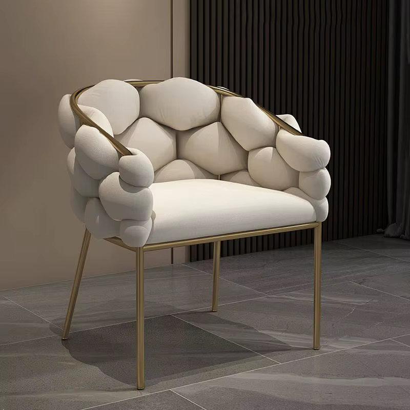 Fauteuils de salon modernes et confortables