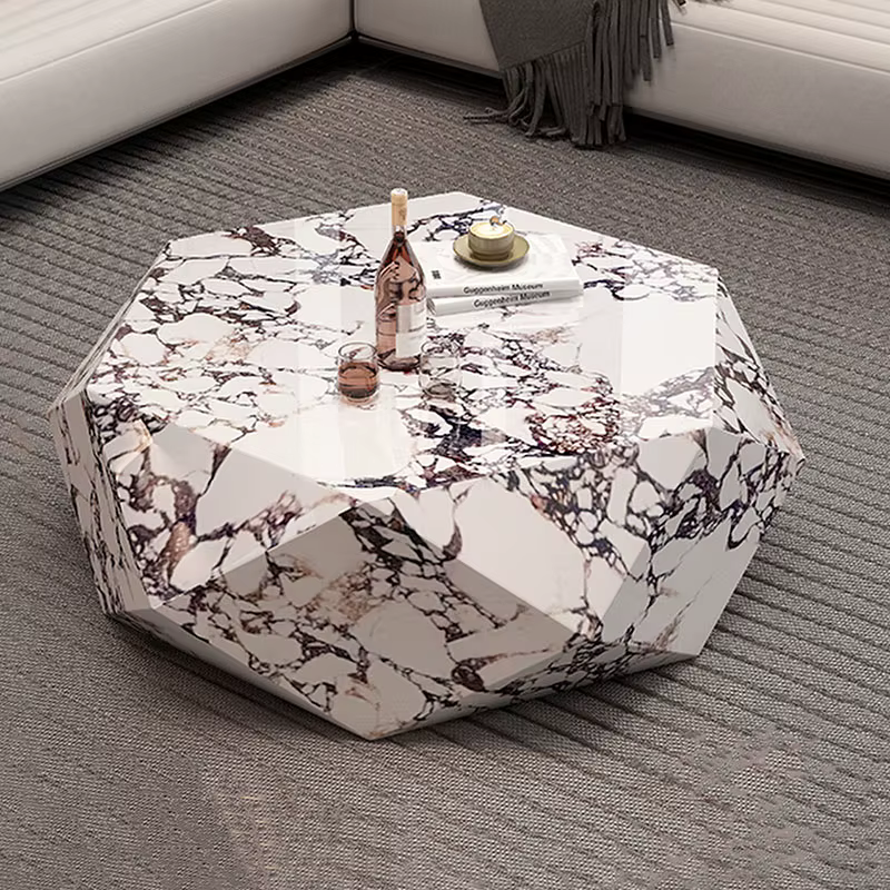 Table basse minimaliste pour gagner de la place