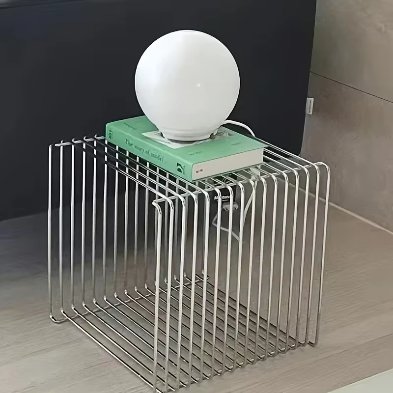 Table d'appoint brillante pour salon