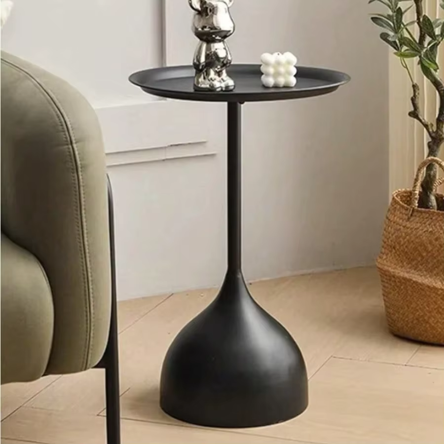 Table basse nordique en fer forgé